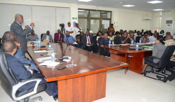 NAIBU WAZIRI MHE. ATASHASTA NDITIYE AFUNGUA BARAZA JIPYA LA WAFANYAKAZI LA SHIRIKA LA RELI TANZANIA - TRC