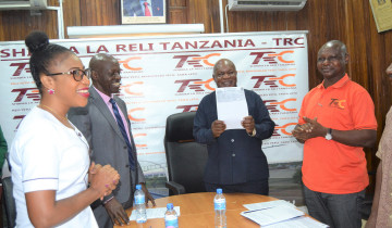 ​SHIRIKA LA RELI TANZANIA LAZINDUA MFUMO WA UKATAJI TIKETI KWA NJIA YA KIELEKTRONIKI
