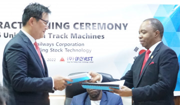 ​​TRC IMESAINI MKATABA WA UNUNUZI WA MASHINE NA MITAMBO YA MATENGENEZO YA NJIA YA SGR