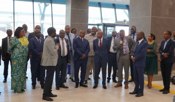 WAZIRI WA MIUNDOMBINU WA JAMHURI YA KIDEMOKRASIA YA KONGO ATEMBELEA MRADI WA SGR