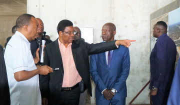 ​WAZIRI MKUU MAJALIWA ARIDHISHWA NA KASI YA UJENZI WA RELI YA KISASA MOROGORO – MAKUTUPORA