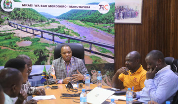 ​WAFANYAKAZI 14 WA TRC KWENDA KOREA KUSINI KWA MAFUNZO YA SGR KWA VITENDO