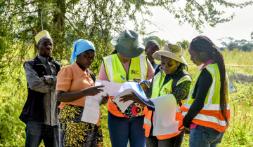 ​WANANCHI MKOANI TABORA WAENDELEA KUTOA USHIRIKIANO KATIKA UTWAAJI ARDHI
