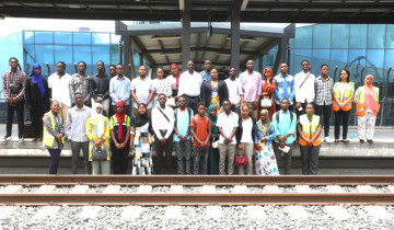 WANAFUNZI CHUO CHA RELI TABORA WATEMBELEA MRADI WA SGR