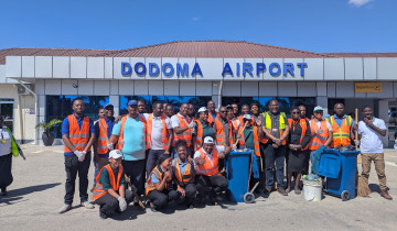 ​TRC YAFANYA USAFI UWANJA WA NDEGE DODOMA.