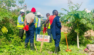 ​TRC YAENDELEA YA ZOEZI LA UTWAAJI ARDHI MRADI WA SGR TABORA - KIGOMA